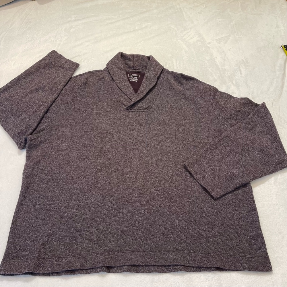 VAN HEUSEN MENS PULLOVER CLASSIC FIT SWEATER. SIZE XXL. MAROONISH COLOR